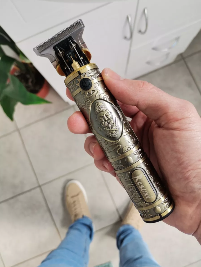 Afeitadora Pro Dorada – Corte y Afeitado de Precisión + Resultado Profesional en Casa